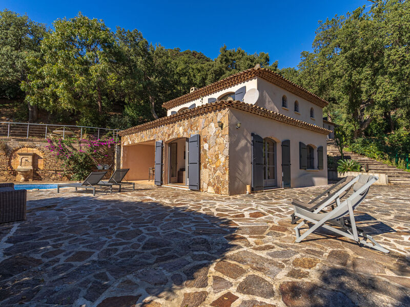 Vila du Canadel