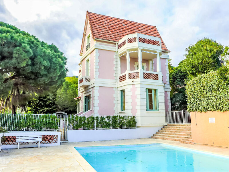 Castel Haussmann