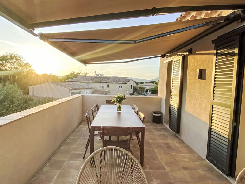 Nice View 120m2 4 Bedroom Apartment