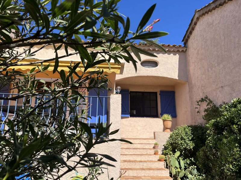 La Maison Bleue