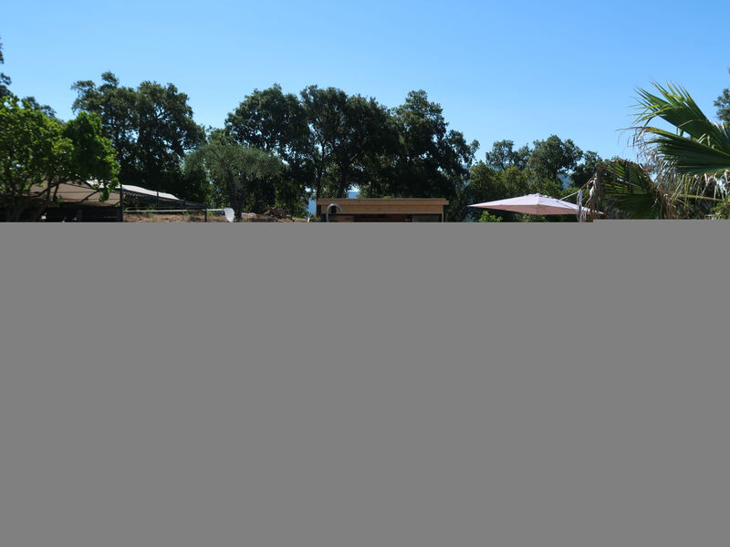 Le Mas De La Roche