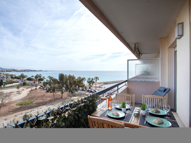 Le Cagnes Beach