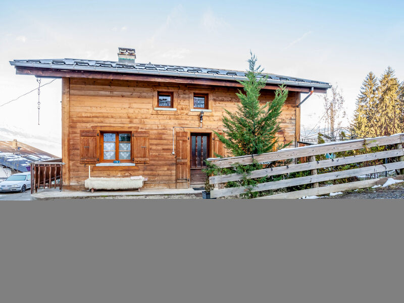 A La Claire Fontaine