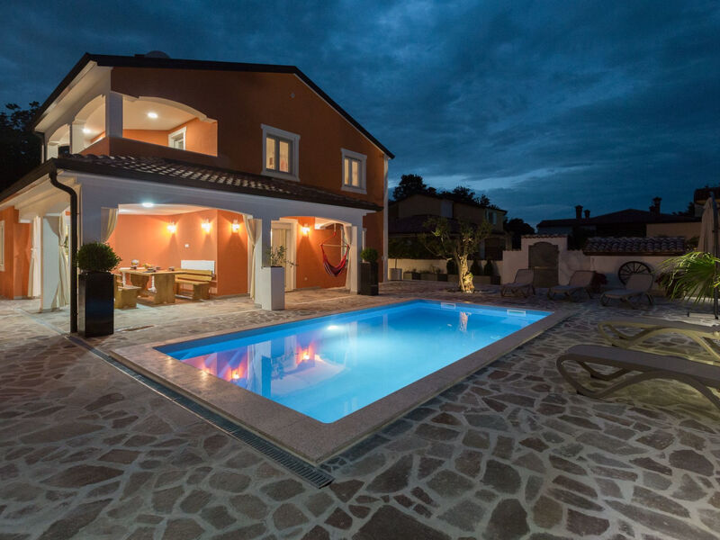 Vila Deni