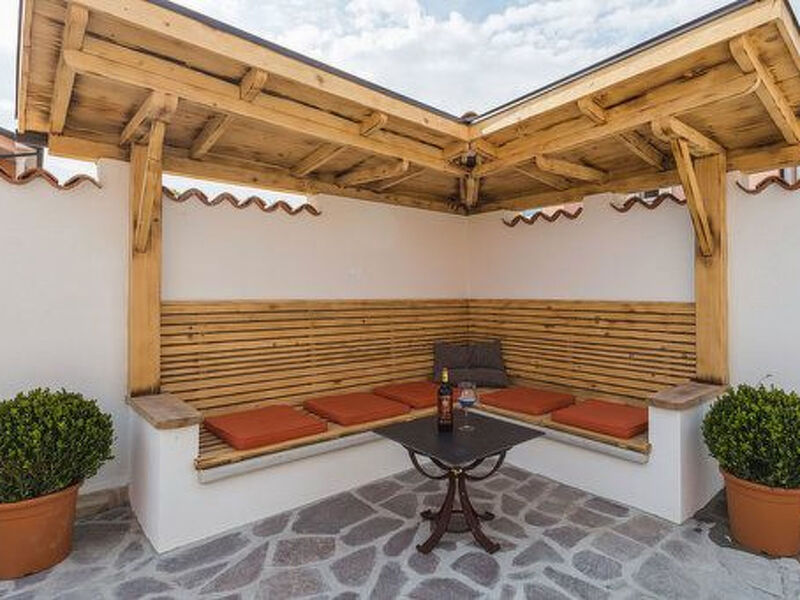 Vila Deni