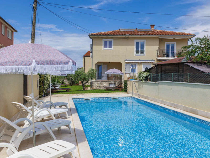 Vila Ester