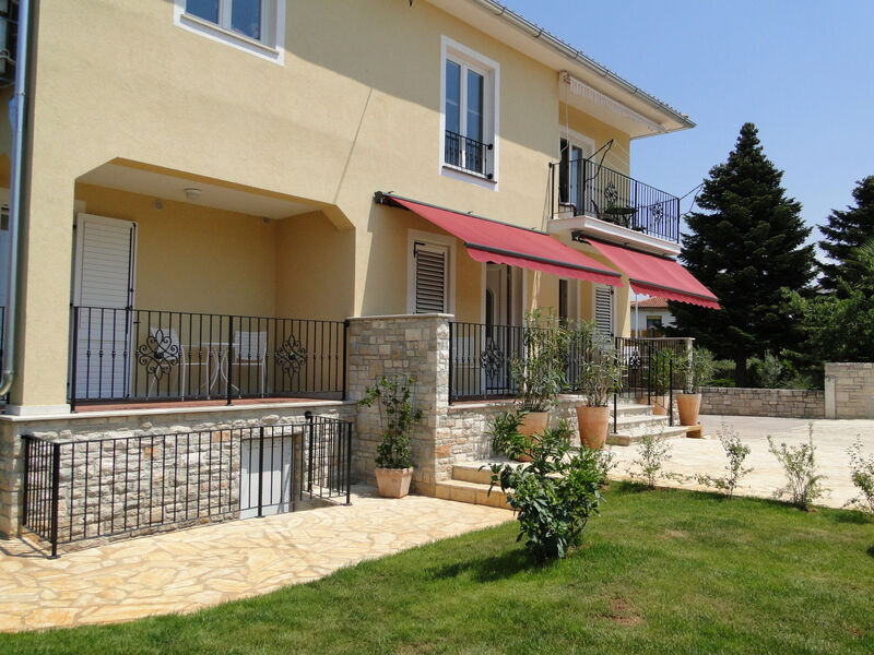 Vila Ester
