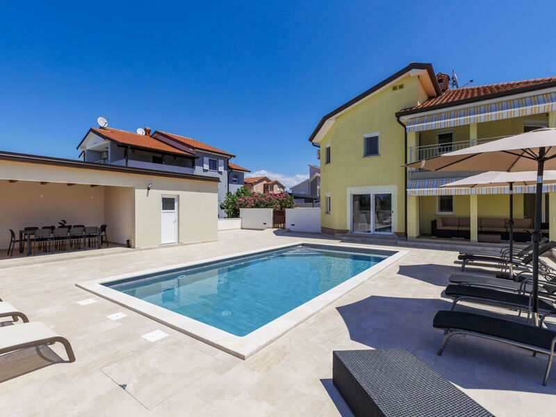 Vila Lucia