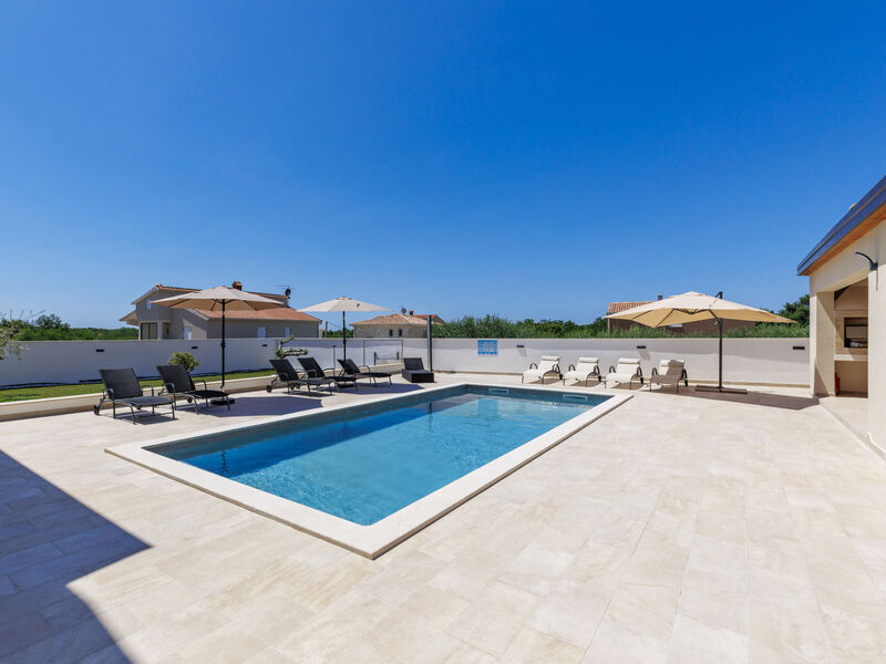 Vila Lucia
