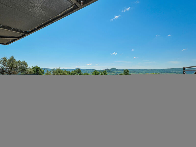 Vila Over the Hilltop