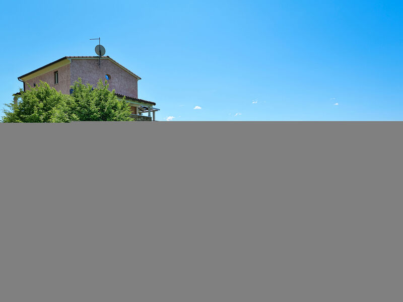 Vila Over the Hilltop