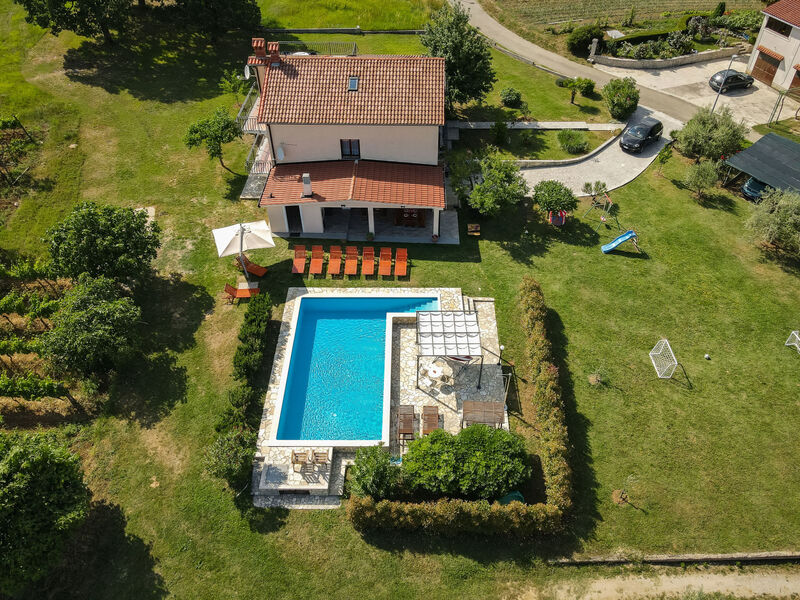 Vila Emanuela