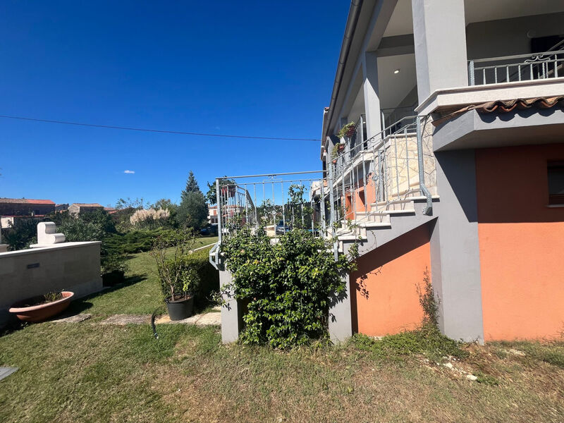 Wohnung Sterna mit Pool