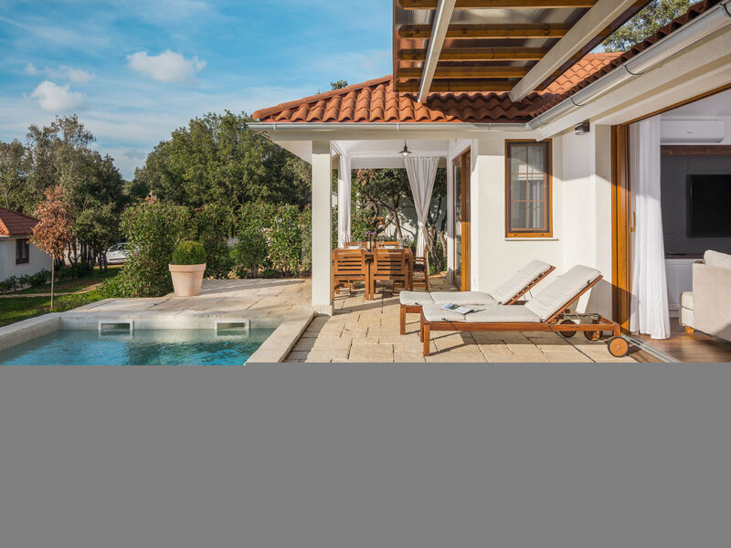 Luxury Beach Villas Porto Bus