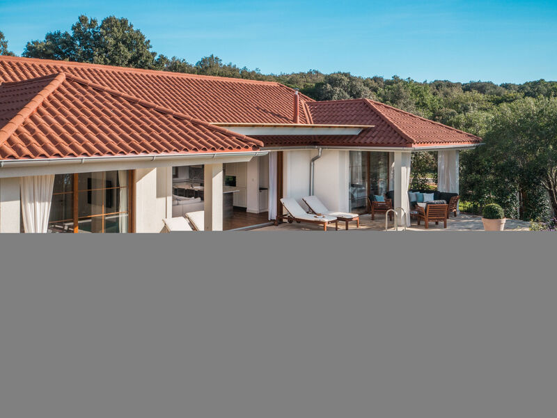 Luxury Beach Villas Porto Bus