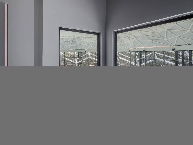 Luxury Beachfront Villa Porto Bus