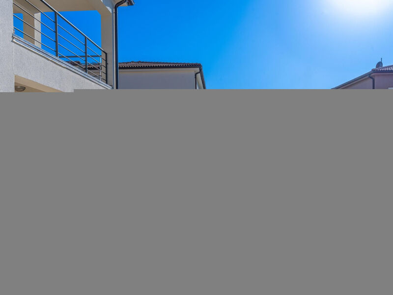 Objekt 4 Schlafzimmer, 3 Badezimmer, Küche, Wohnzimmer, privater Pool, Grill