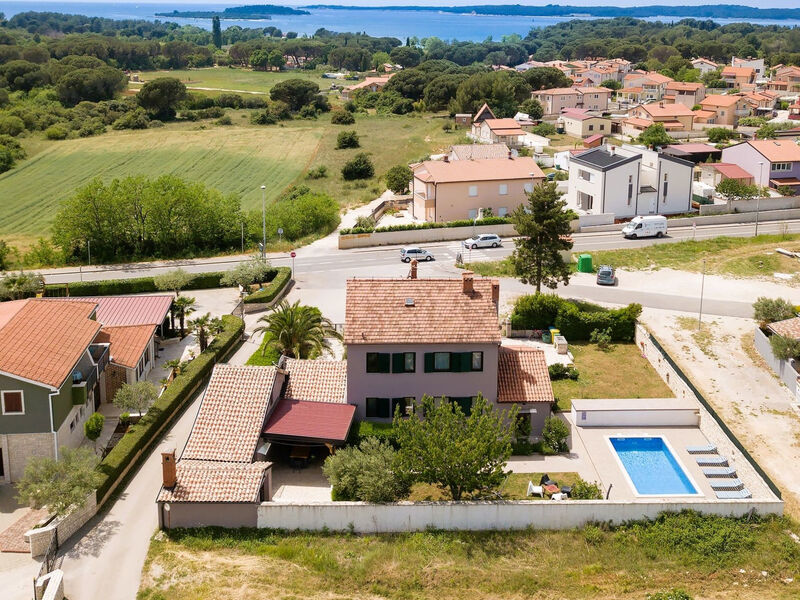 Vila Valbandon