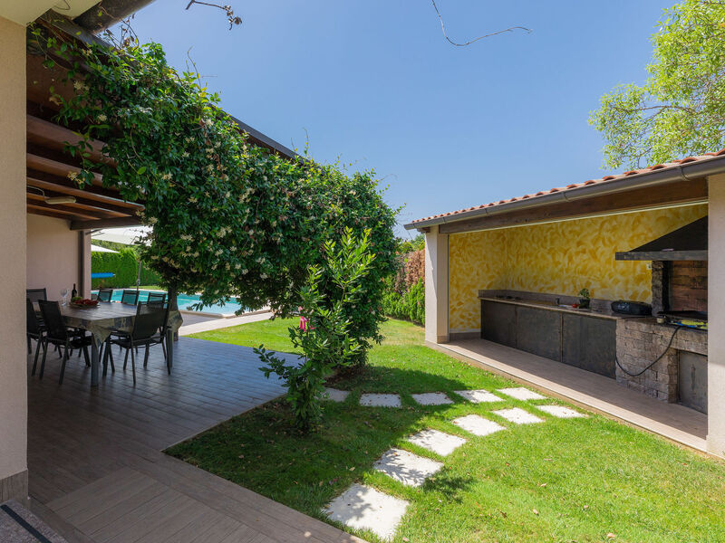 Vila Vela