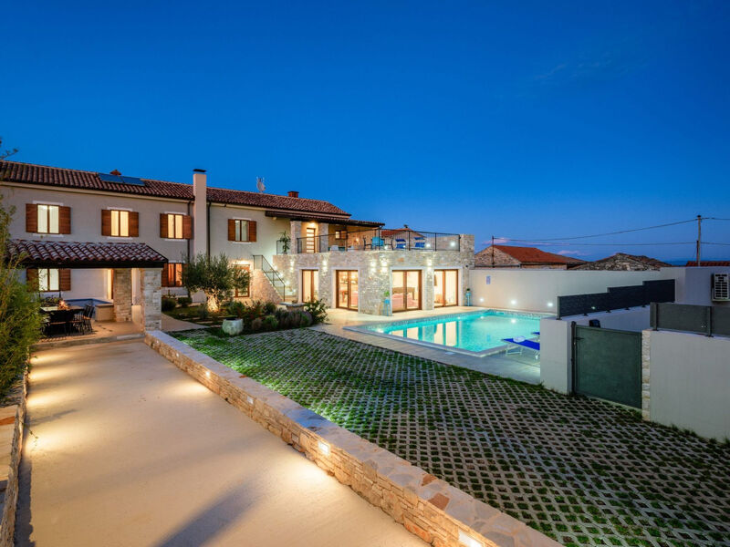Vila Valtura