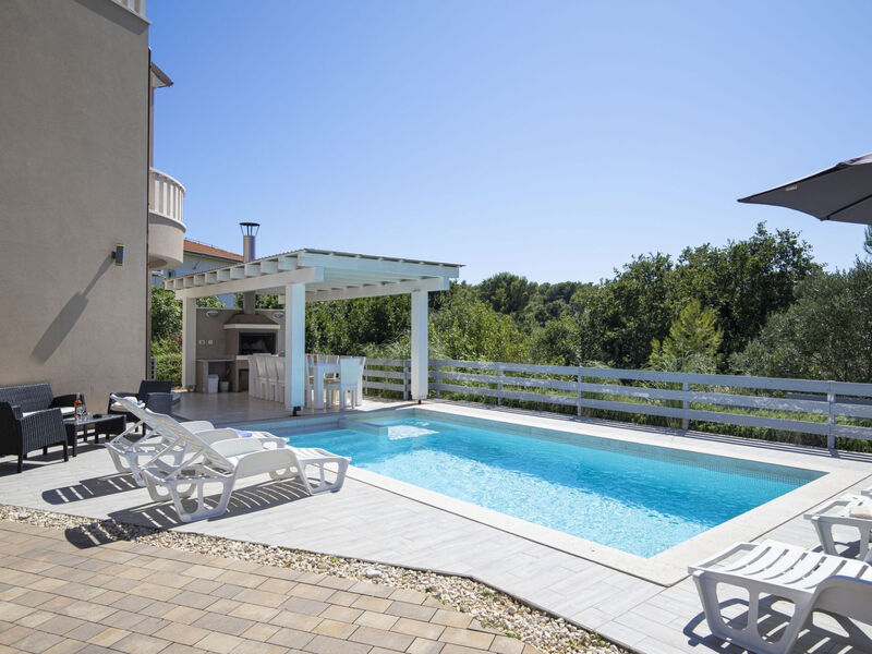 Objekt 8-Schlafzimmer-Villa Bianca mit Pool, Sauna, Billard