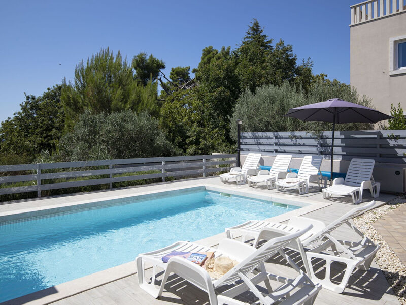 Objekt 8-Schlafzimmer-Villa Bianca mit Pool, Sauna, Billard