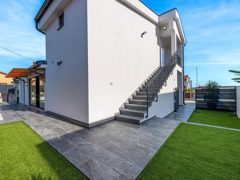 Objekt 4 SZ mit Bad en suite Pool und Sommerküche