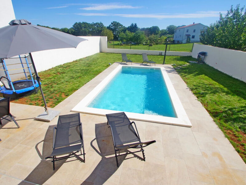 Ferienhaus, privater Pool, Dorf Šišan