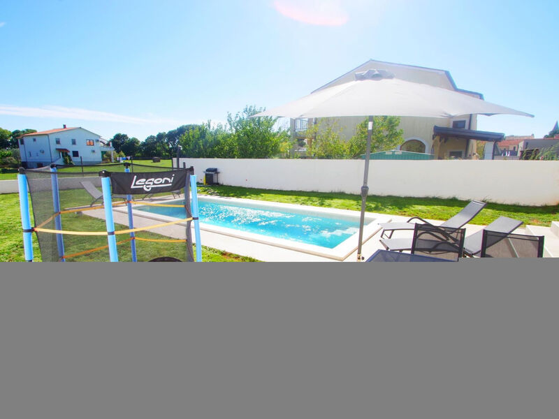 Ferienhaus, privater Pool, Dorf Šišan