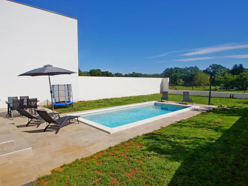 Ferienhaus, privater Pool, Dorf Šišan