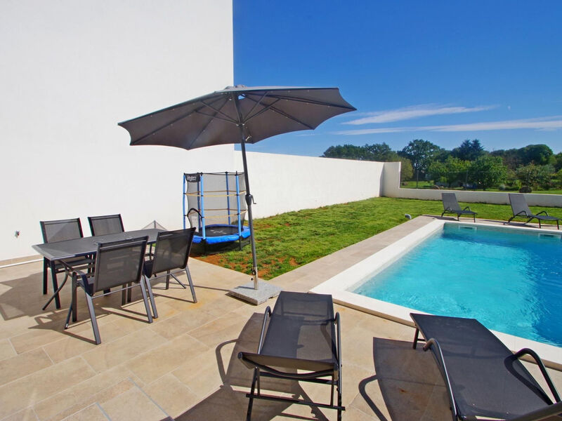 Ferienhaus, privater Pool, Dorf Šišan