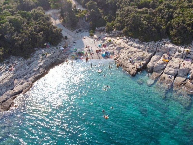 im Dorf Kujići