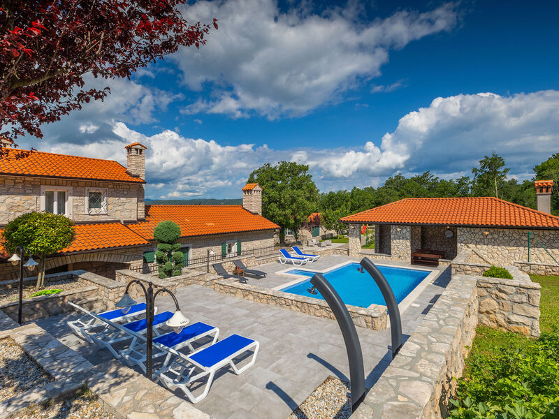 Vila Škavre