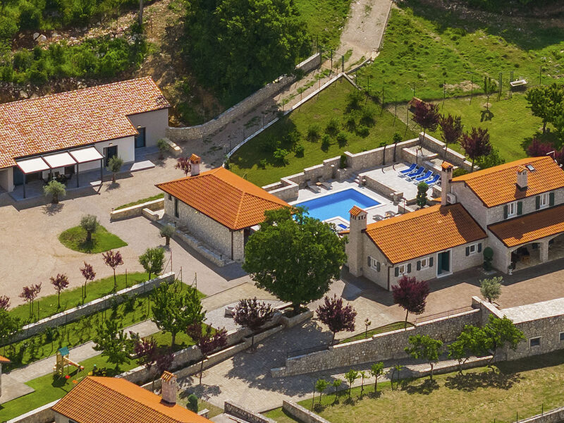 Vila Škavre