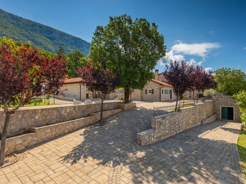 Vila Škavre
