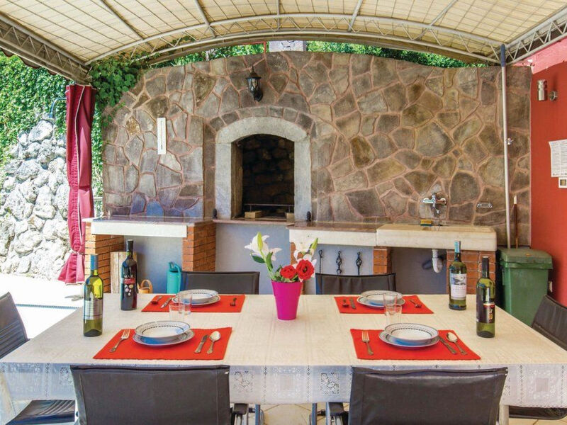 Vila Ella, traditionelles mediterranes Steinhaus