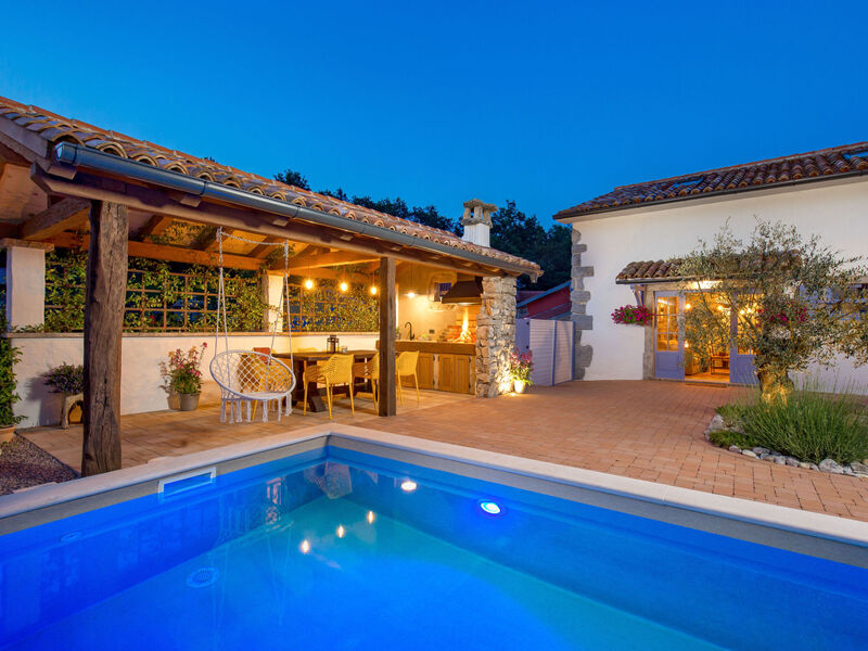 Vila Antonio