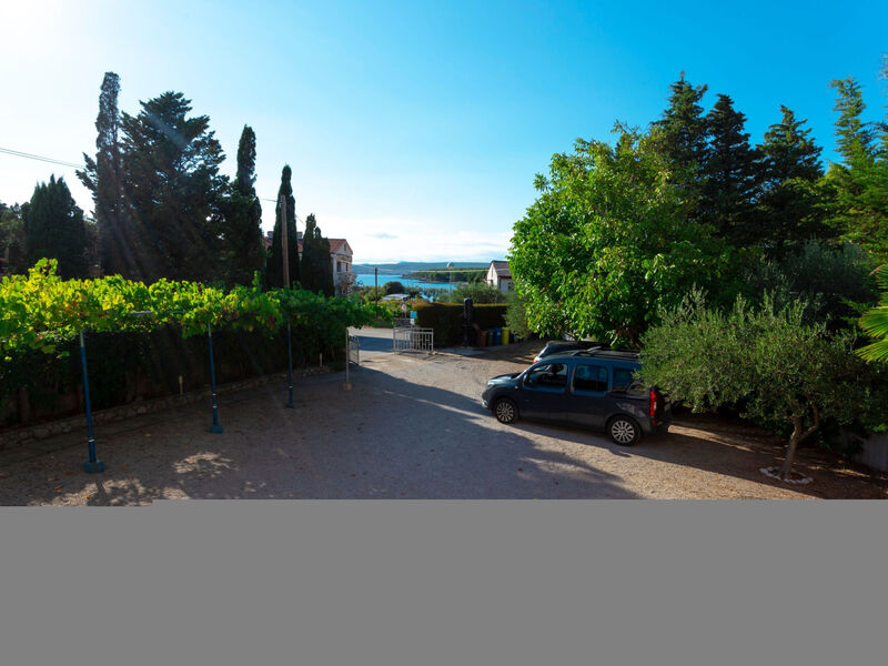 Buka Calm VII' Studio