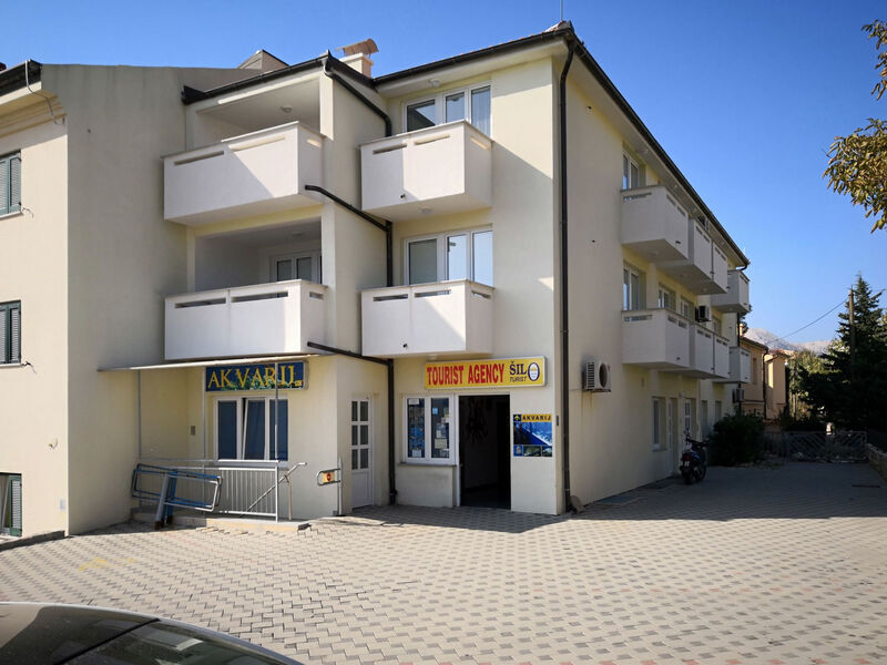 Modern eingerichtete Apartment ideal für junge Paaren im Zentrum von Baska