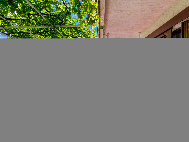 BRUKETA 3 / HR-08079-03