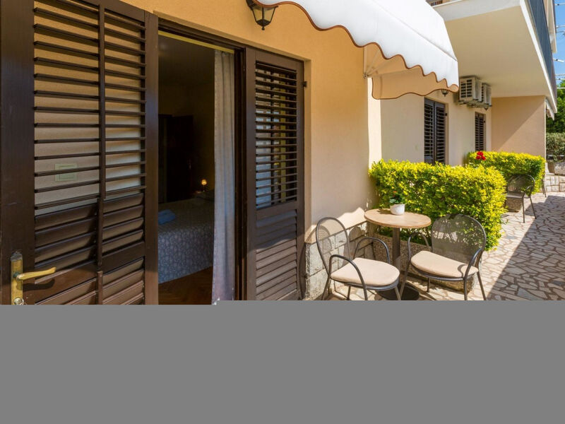 IVANKA 3 / HR-02419-03