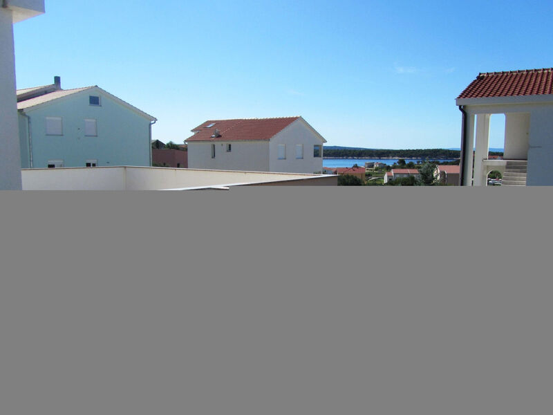 NR.2  SANDRA - APP 4