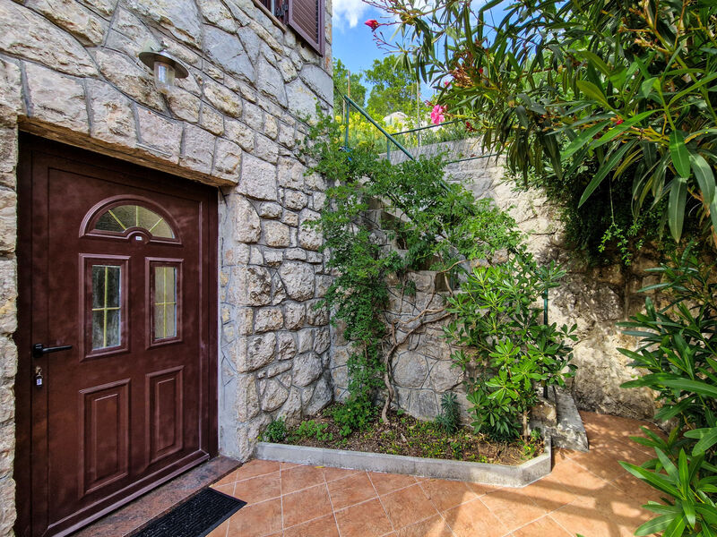 Kamena kuća