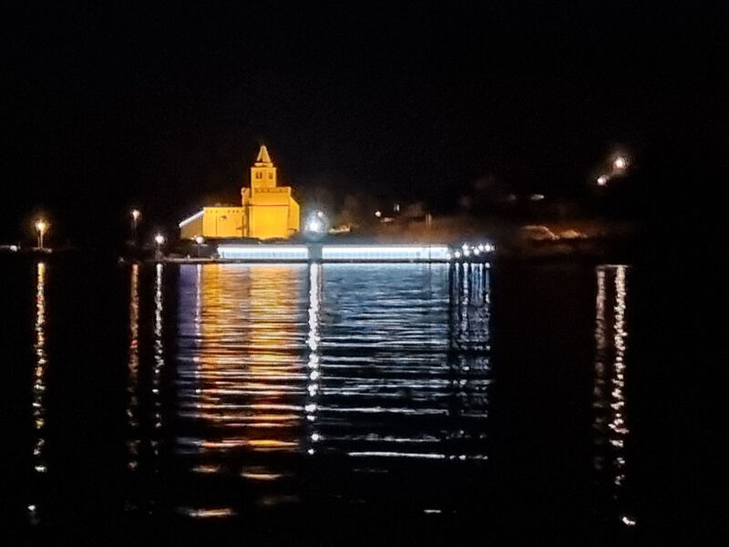 Apartam 4 Karlobag