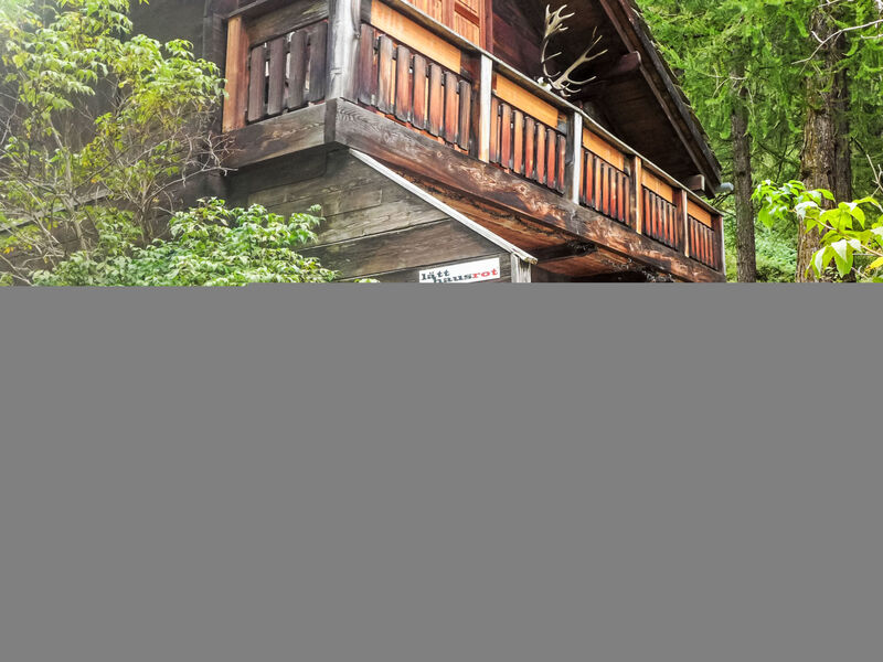 Lätthaus Rot