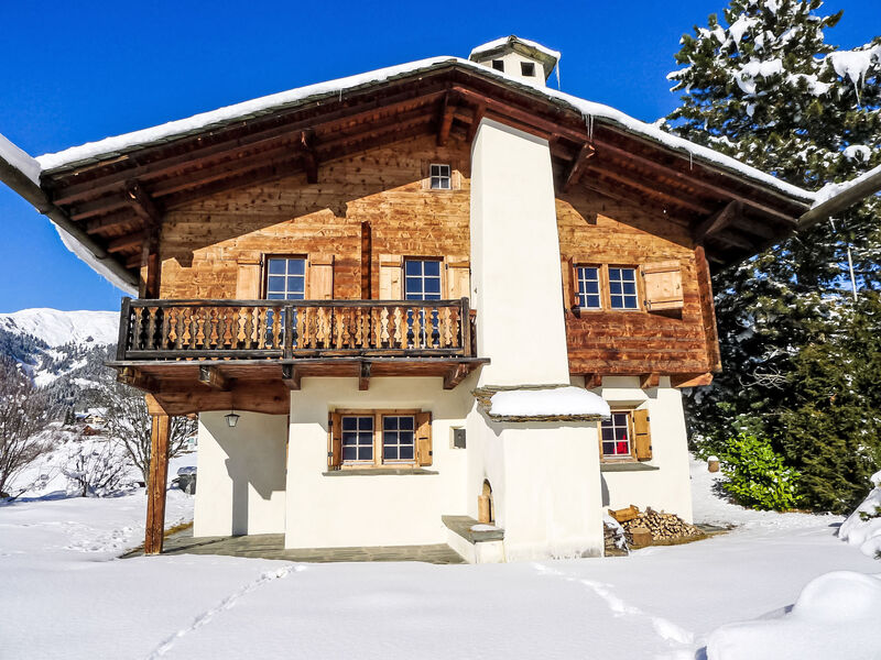 Casa Chistiala Dadens