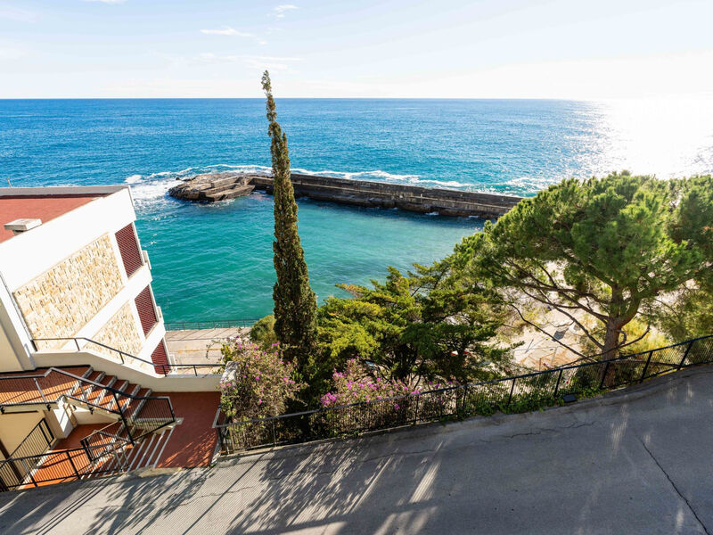 Capo Pino tra le Onde