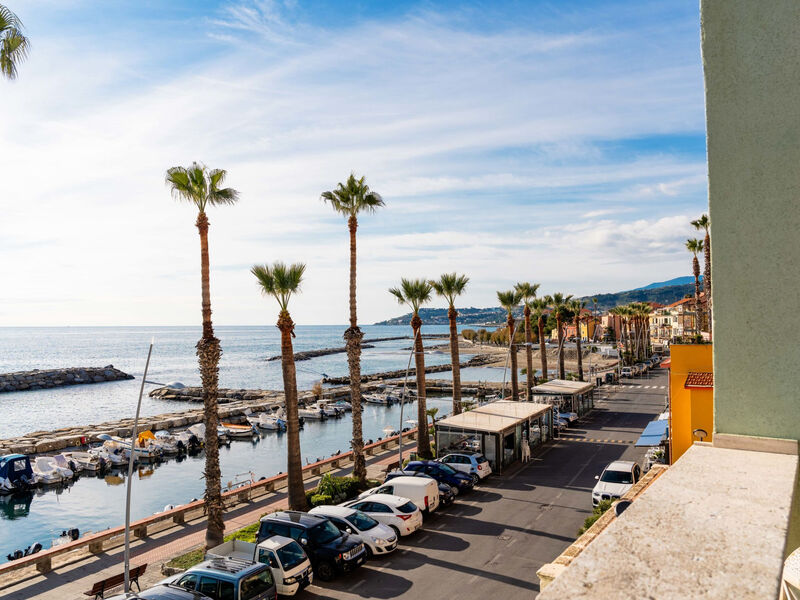 La Loggia sul mare