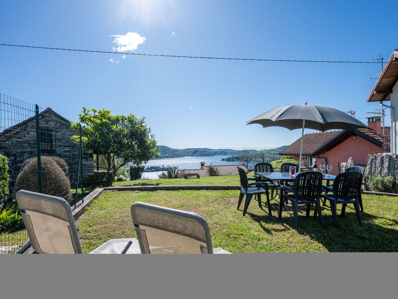 Casa Monte San Giulio