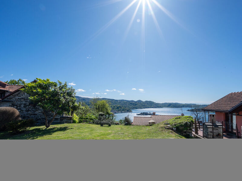 Casa Monte San Giulio